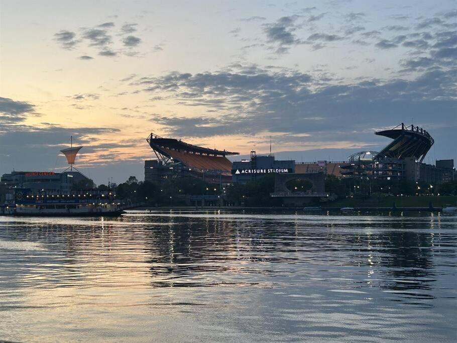 Sweeping Stadium Views Wonderfully Located 24-7 Parking Gym Lounge Pittsburgh Exterior foto